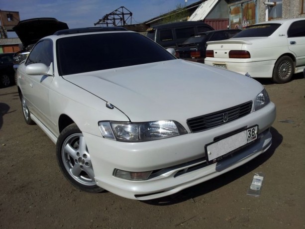 Накладка на передний бампер (сток) Toyota Mark II (90) купить недорого с доставкой в Копейск