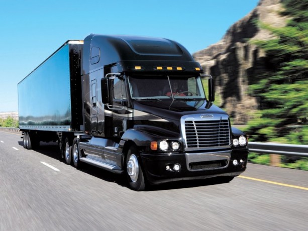 Бампер Freightliner FLC 120 с 2004 г.в., концевик купить недорого с доставкой в Копейск