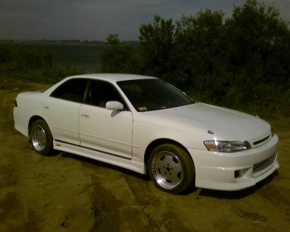 Капот пластиковый Toyota Mark II (90) купить недорого с доставкой в Копейск