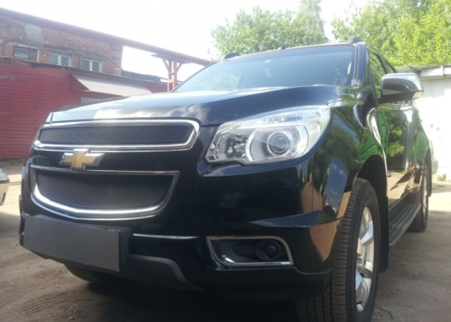 Защита радиатора "Standart" Chevrolet Trailblazer (2012-2015) чёрная купить недорого с доставкой в Копейск