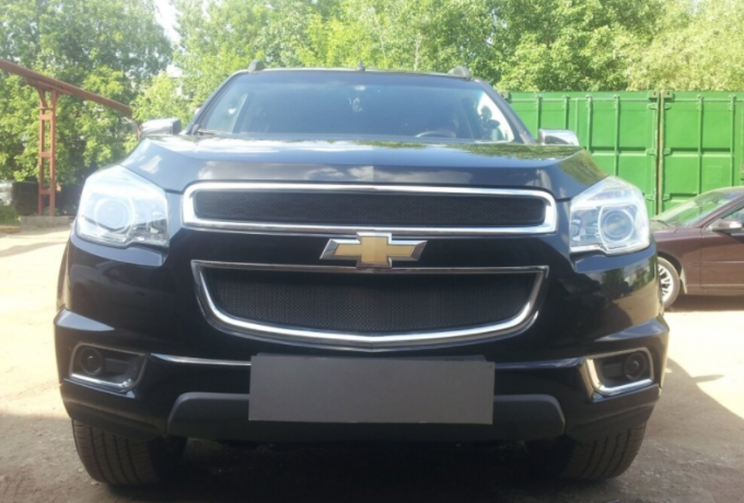 Защита радиатора "Standart" Chevrolet Trailblazer (2012-2015) чёрная купить недорого с доставкой в Копейск