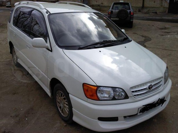 Накладка на передний бампер "Aero Touring" (сток) Toyota Ipsum купить недорого с доставкой в Копейск