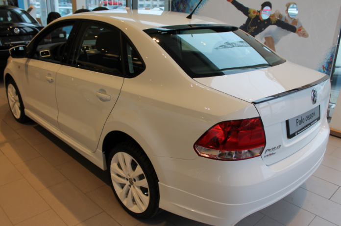 Козырек на заднее стекло для Volkswagen Polo Sedan (2010-2020) купить недорого с доставкой в Копейск