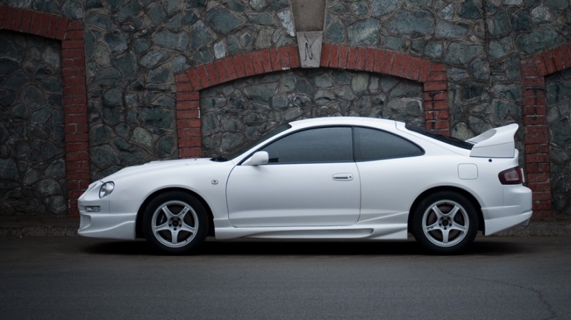 Накладки на пороги "Varis II" Toyota Celica (ST202, ST203, ST205) купить недорого с доставкой в Копейск