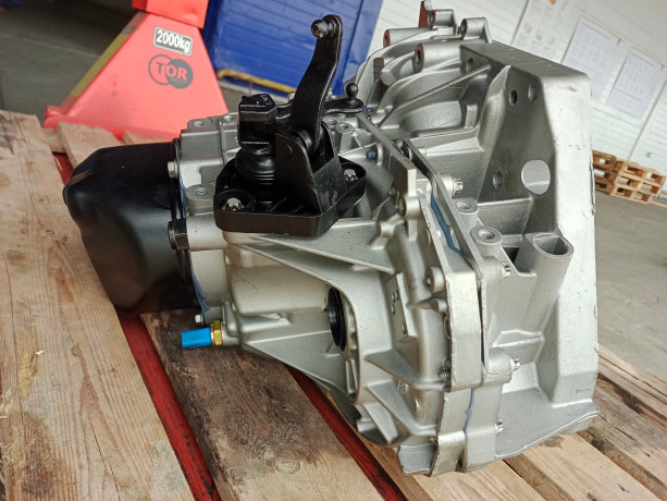Механическая КПП (МКПП 5-ст.) Renault JR5-551 для L@DA L@ЯGUS, Vesт@, двигатель 16V франция купить недорого с доставкой в Копейск