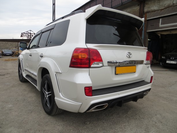Аэродинамический обвес "Wald Black Bison" Toyota Land Cruiser 200 купить недорого с доставкой в Копейск